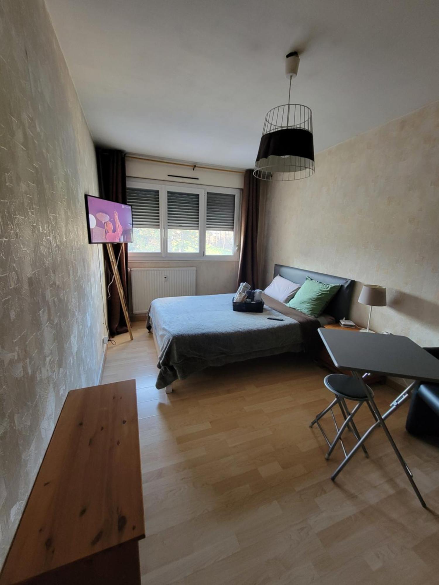 Pour Deplacement 3 Chambres Échirolles Esterno foto